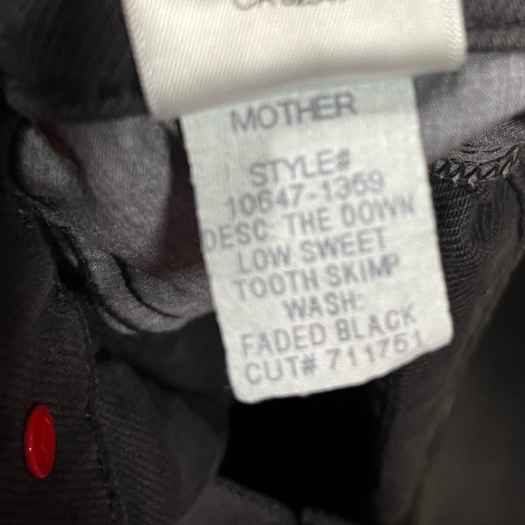 NWT Mother Denim SNACKS! The Down Low Sweet Tooth Skimp Jeans in Faded Black 25 - Picture 7 of 9